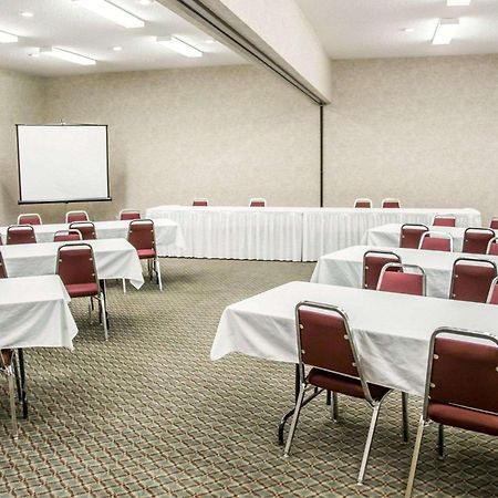 Comfort Inn & Suites Riverview Near Davenport And I-80 Le Claire Esterno foto