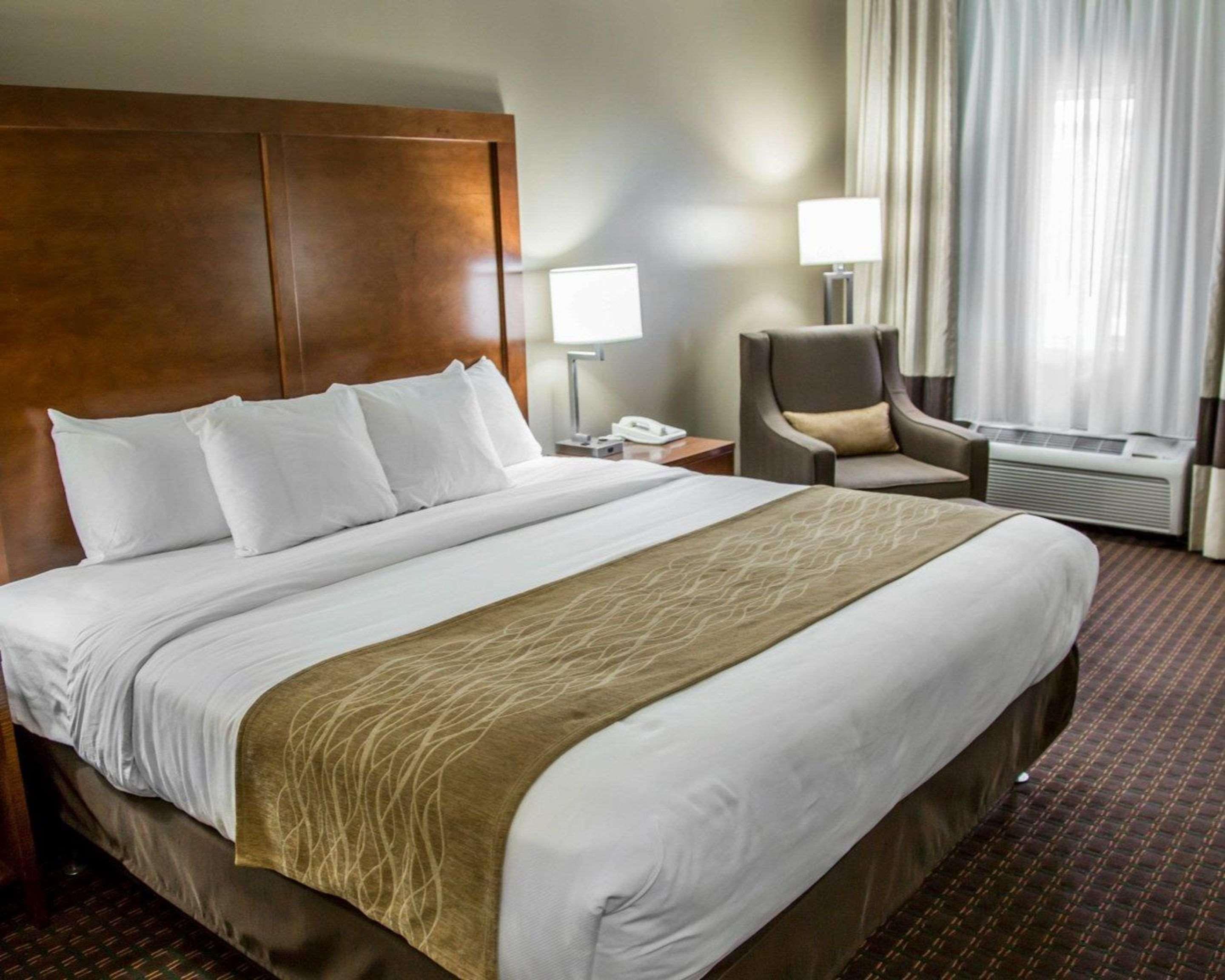 Comfort Inn & Suites Riverview Near Davenport And I-80 Le Claire Esterno foto