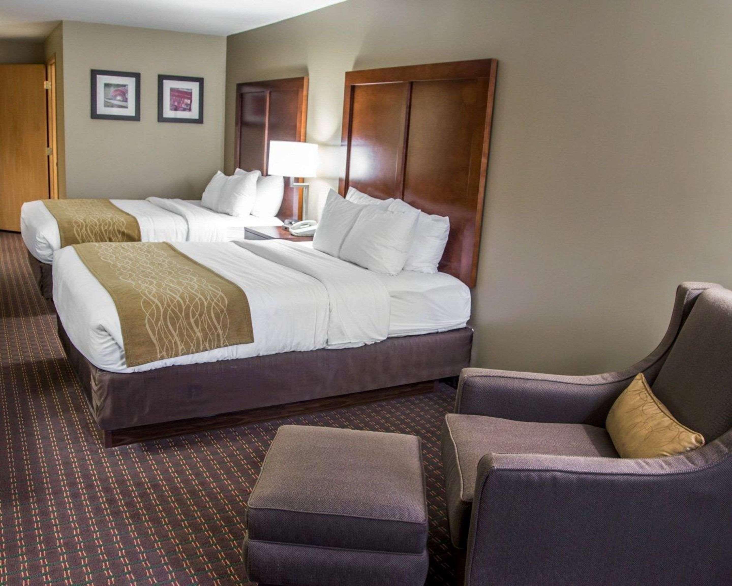 Comfort Inn & Suites Riverview Near Davenport And I-80 Le Claire Esterno foto