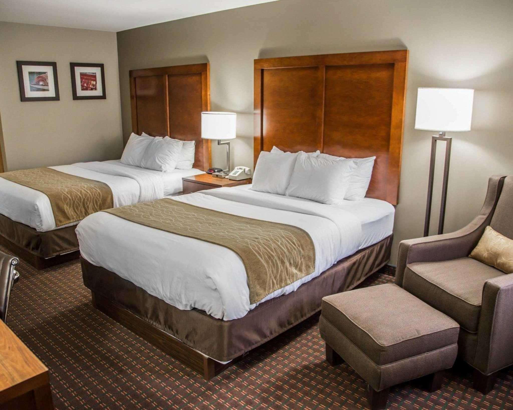 Comfort Inn & Suites Riverview Near Davenport And I-80 Le Claire Esterno foto