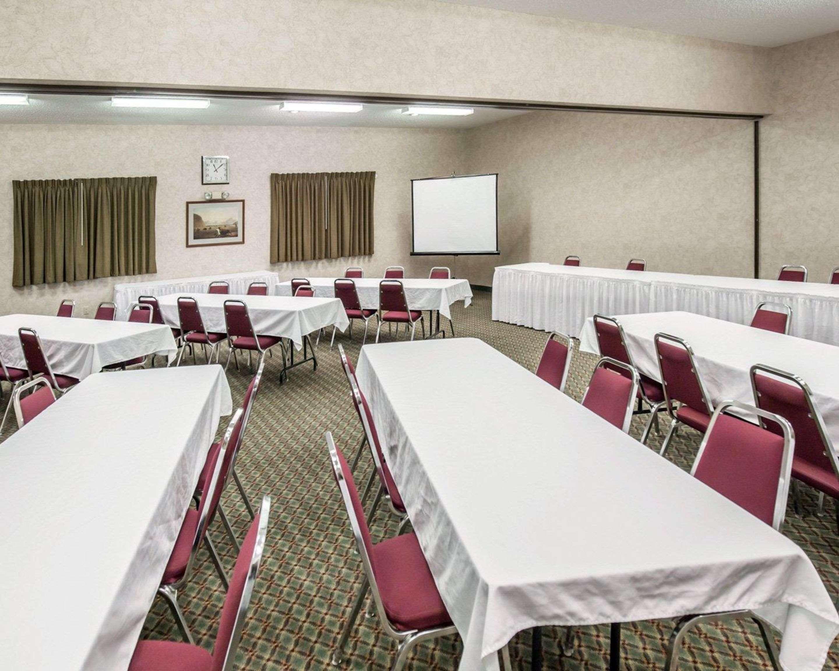 Comfort Inn & Suites Riverview Near Davenport And I-80 Le Claire Esterno foto