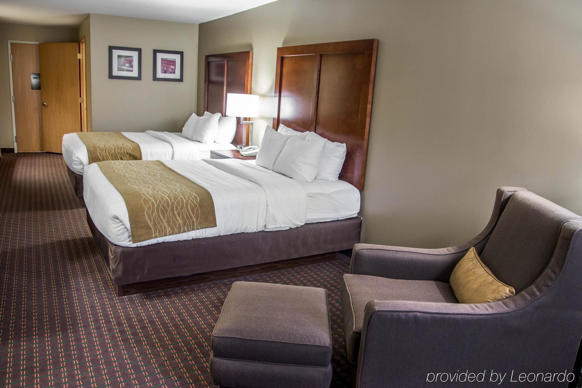 Comfort Inn & Suites Riverview Near Davenport And I-80 Le Claire Esterno foto