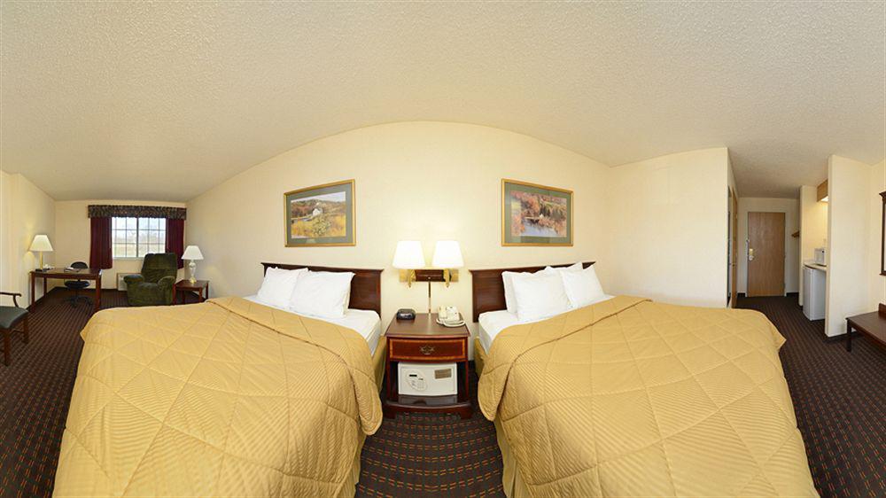 Comfort Inn & Suites Riverview Near Davenport And I-80 Le Claire Esterno foto